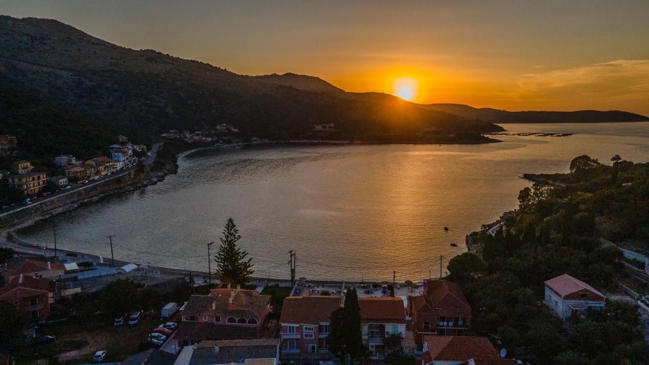 Villa Nelli Kassiopi Exteriör bild